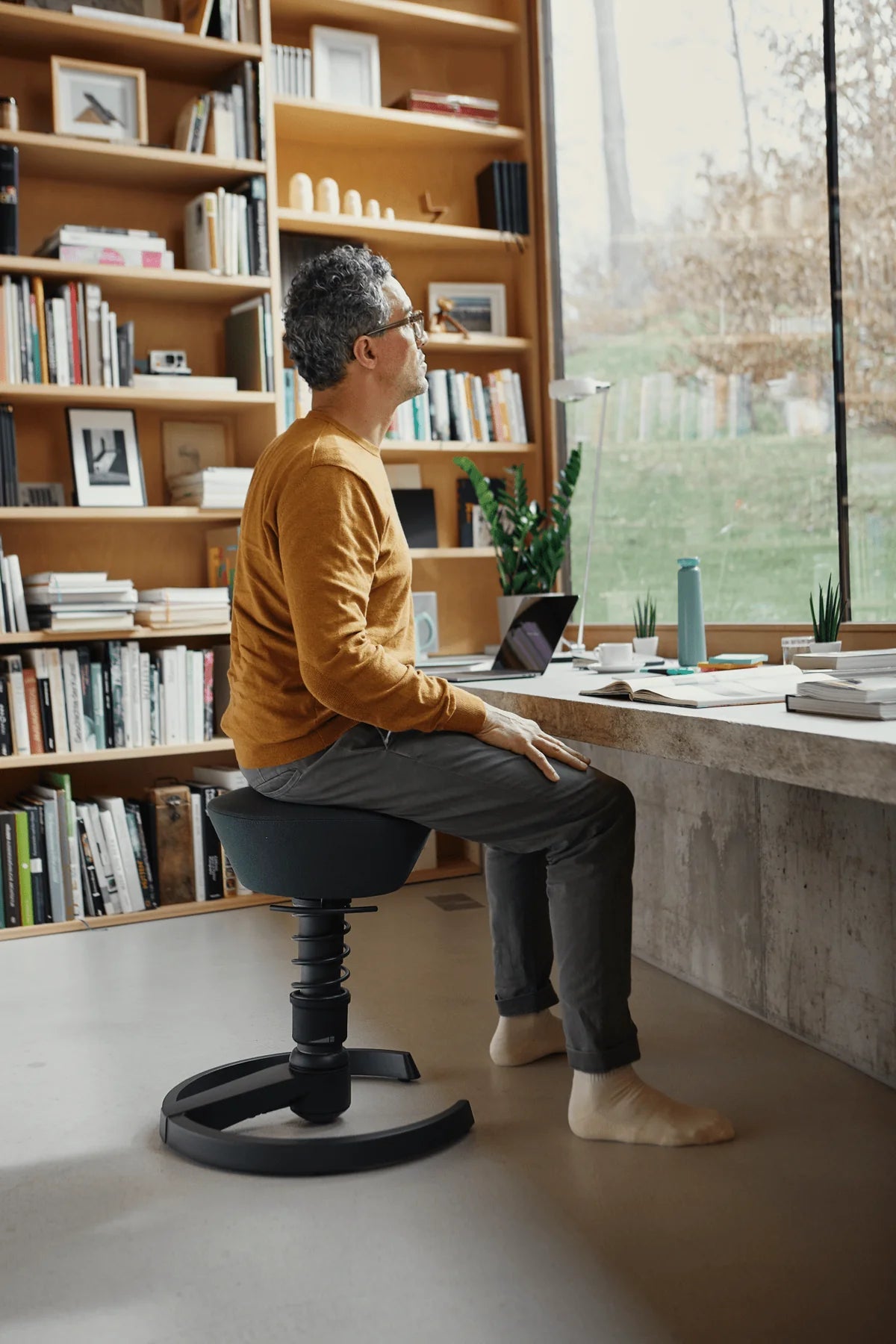 Aeris - Aeris Swopper - Secret Deal - Sitzhocker - Schwarz - Rollen - Cura Gabriel - Grau Meliert - 123HomeOffice