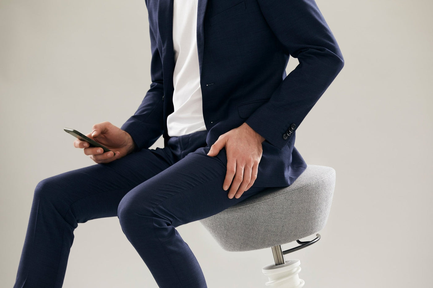 Aeris - Aeris Swopper - Secret Deal - Sitzhocker - Weiss - Rollen - Cura Gabriel - Grau Meliert - 123HomeOffice